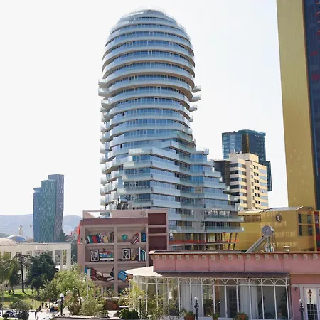 Ilirian Jacuzzi - Skanderbeg Square District