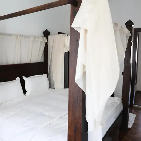 Ilirian Jacuzzi - Skanderbeg Square District