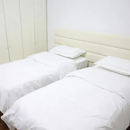 Ilirian Jacuzzi - Skanderbeg Square District Appartamento *