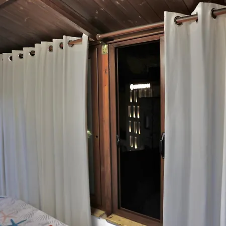 Ilirian Jacuzzi - Skanderbeg Square District Appartamento *