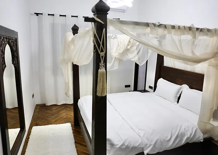 Appartement Superior With Jacuzzi - Skanderbeg Square District *