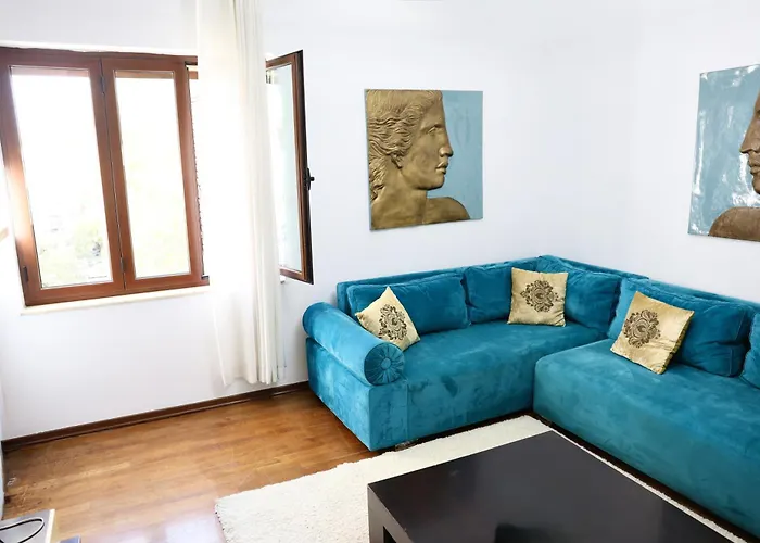 Superior With Jacuzzi - Skanderbeg Square District Appartement Tirana