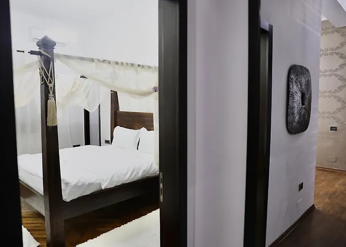 Appartement Superior With Jacuzzi - Skanderbeg Square District