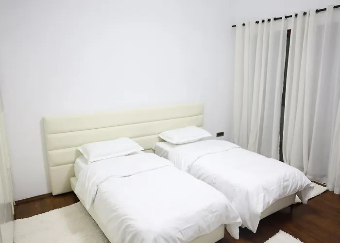 Appartement Superior With Jacuzzi - Skanderbeg Square District *