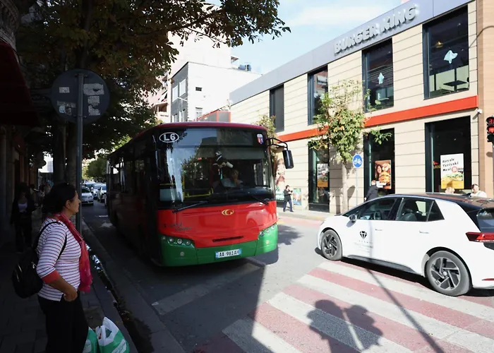 Superior With Jacuzzi - Skanderbeg Square District *