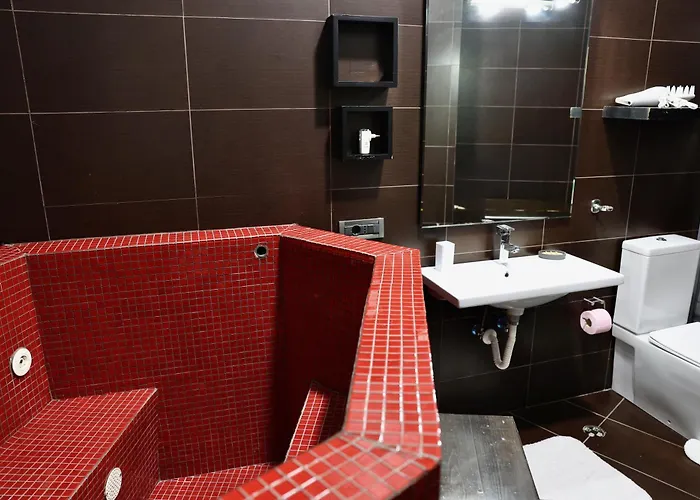 Appartement Superior With Jacuzzi - Skanderbeg Square District *