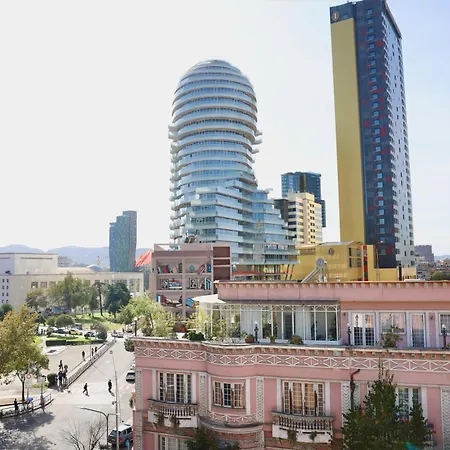 Luxe Living Mediterranean Grand - Skanderbeg Square District تيرانا