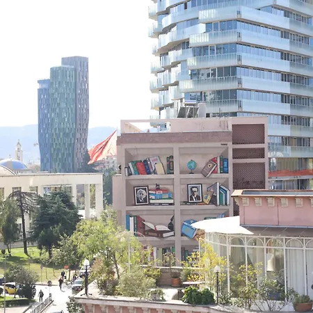 شقة Luxe Living Mediterranean Grand - Skanderbeg Square District *