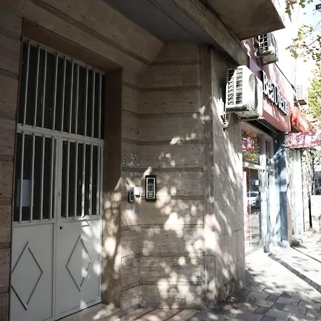 Luxe Living Mediterranean Grand - Skanderbeg Square District * تيرانا