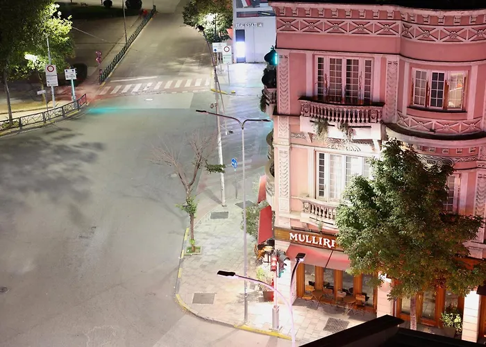 公寓 Superior With Jacuzzi - Skanderbeg Square District